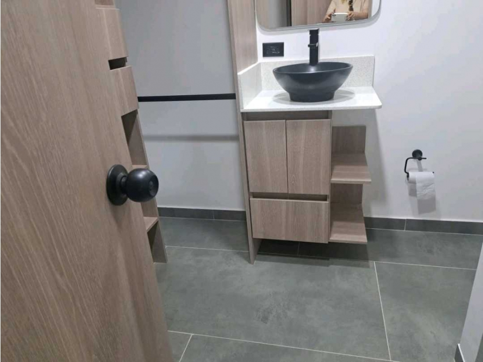 Venta de apartamento en la Castellana con terraza, piso 2, Medellín — foto 4