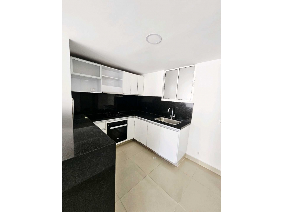 VENTA DE APARTAMENTO EN LA CASTELLANA — foto 5