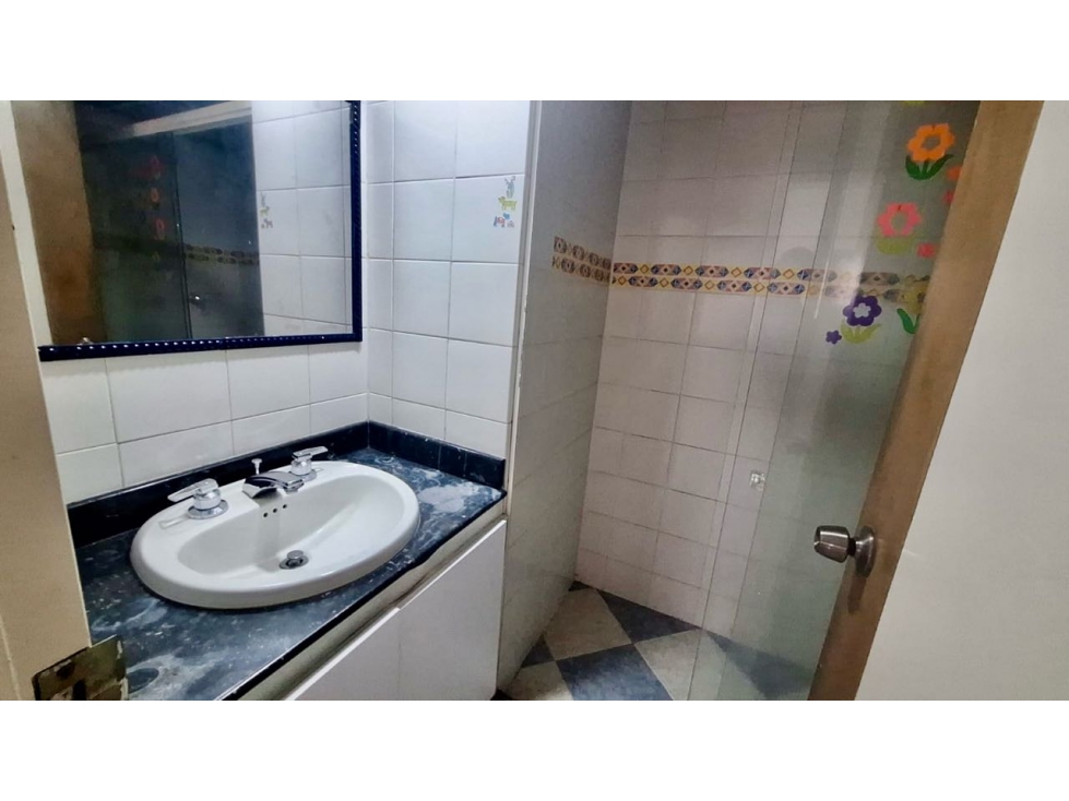 Venta de apartamento en la castellana excelente ubicación — foto 5