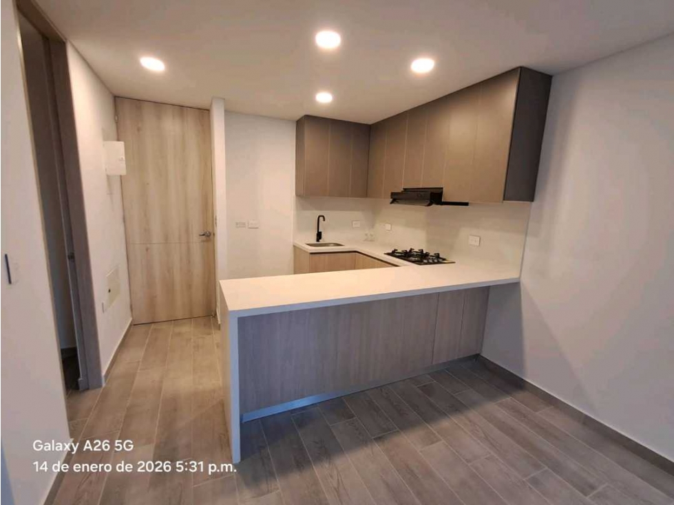 VENTA DE APARTAMENTO EN LA CASTELLANA — foto 5