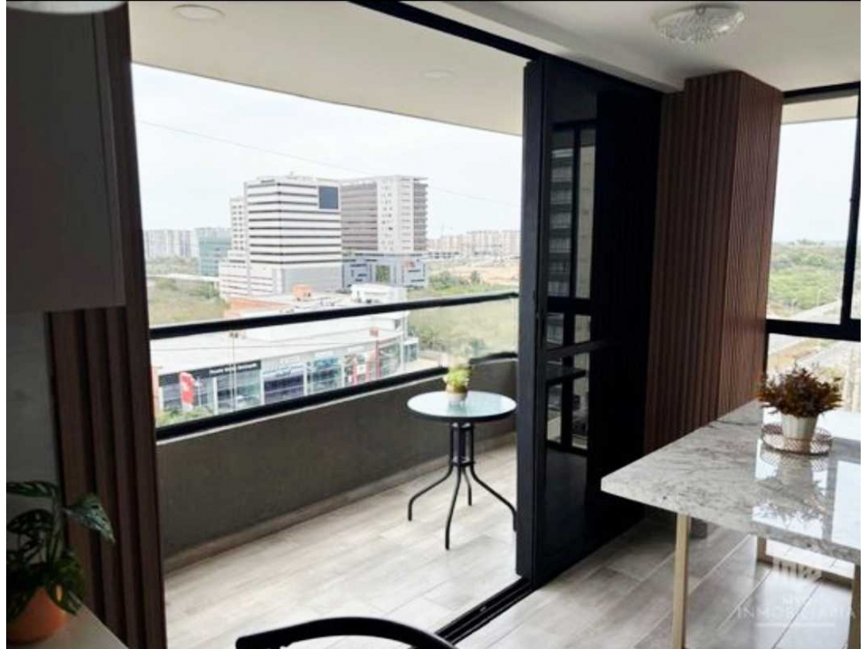 VENTA O ALQUILER DE APARTAMENTO EN LA CASTELLANA — foto 2