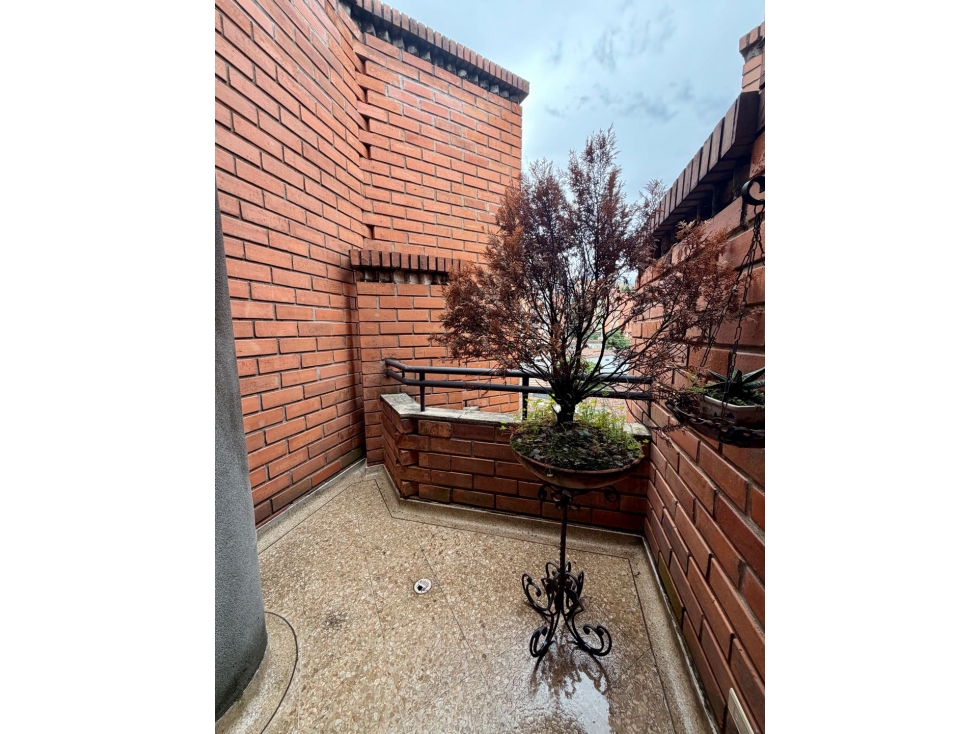 Venta de apartamento en La Castellana, Laureles — foto 2