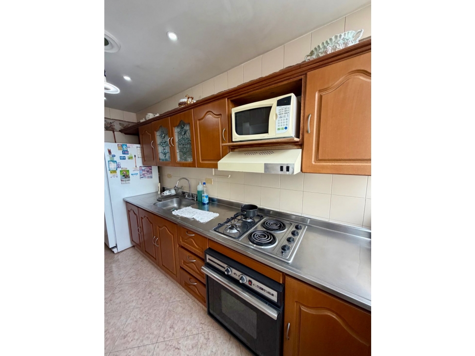Venta de apartamento en La Castellana, Laureles — foto 3