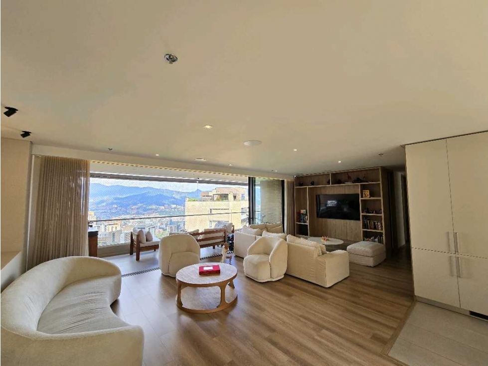Venta de apartamento en la Cola del Zorro. Piso alto, vista panorámica — foto 4