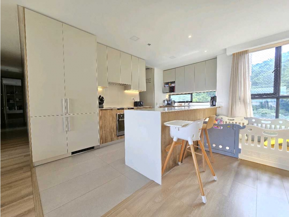 Venta de apartamento en la Cola del Zorro. Piso alto, vista panorámica — foto 6