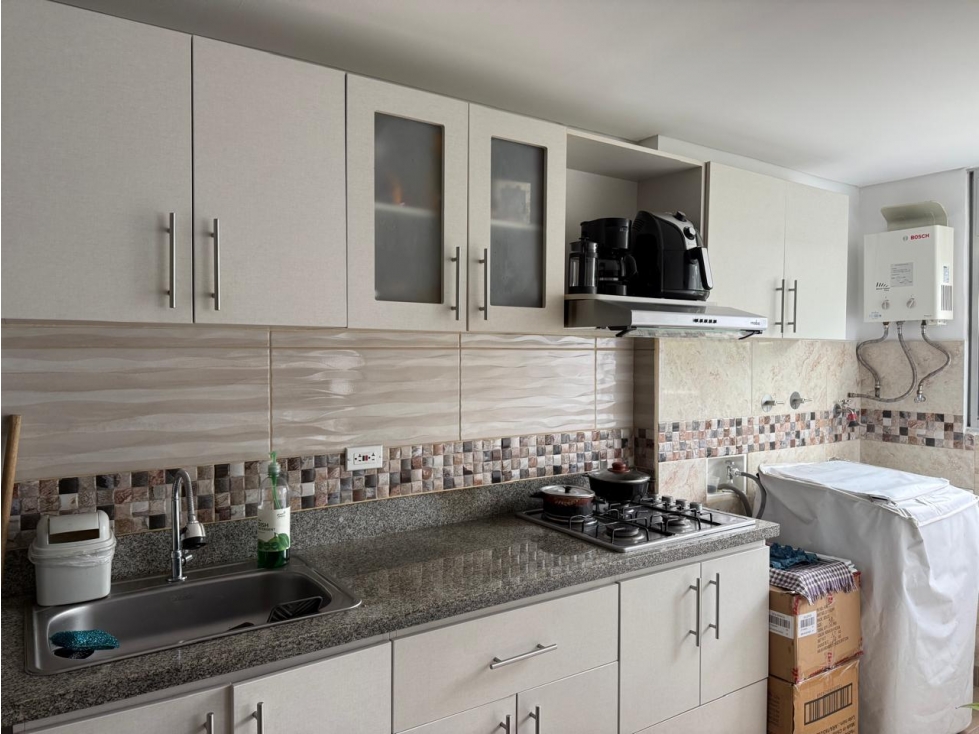 VENTA DE APARTAMENTO EN LA ESTRELLA - PARQUEADERO PRIVADO