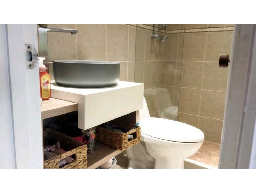 VENTA DE APARTAMENTO EN LA LOMA DEL TESORO. — foto 4