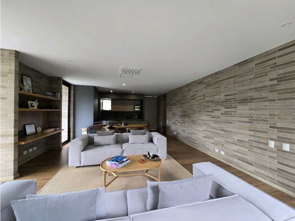 Venta de apartamento en la Loma del Campestre - Vista a verde. — foto 4