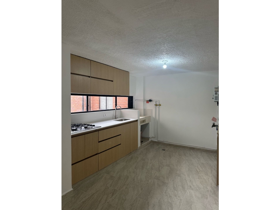 Venta de apartamento en la loma del Escobero