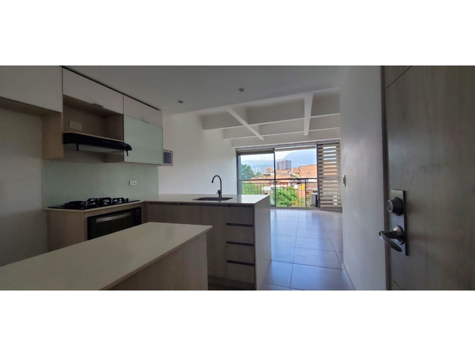 VENTA DE APARTAESTUDIO EN LA LOMA DE LOS BERNAL — foto 3