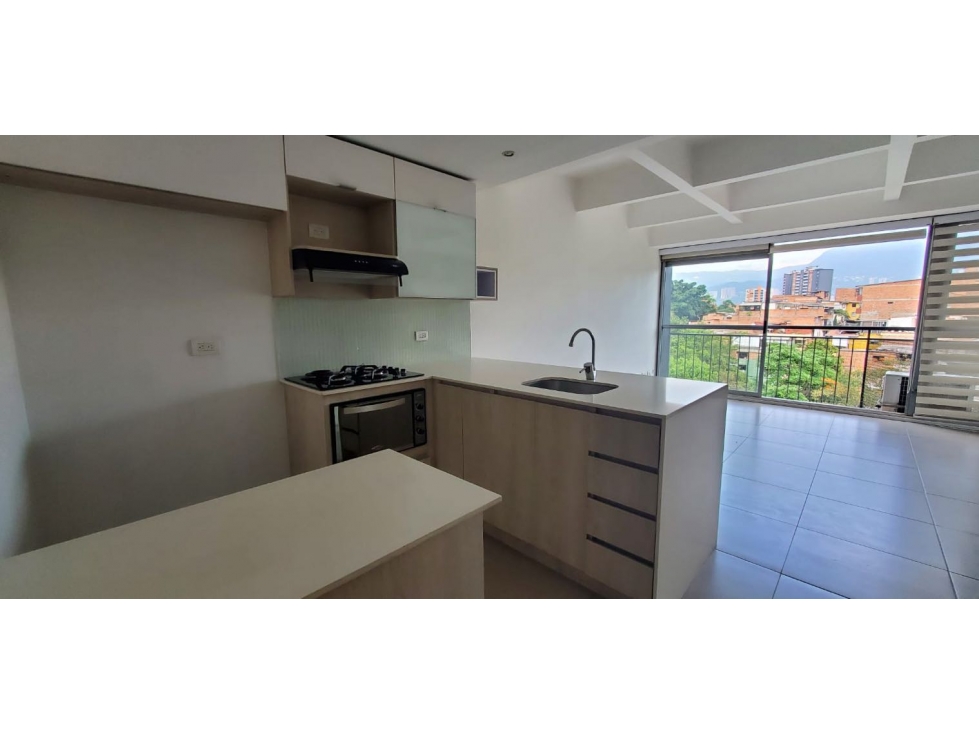 VENTA DE APARTAESTUDIO EN LA LOMA DE LOS BERNAL — foto 4