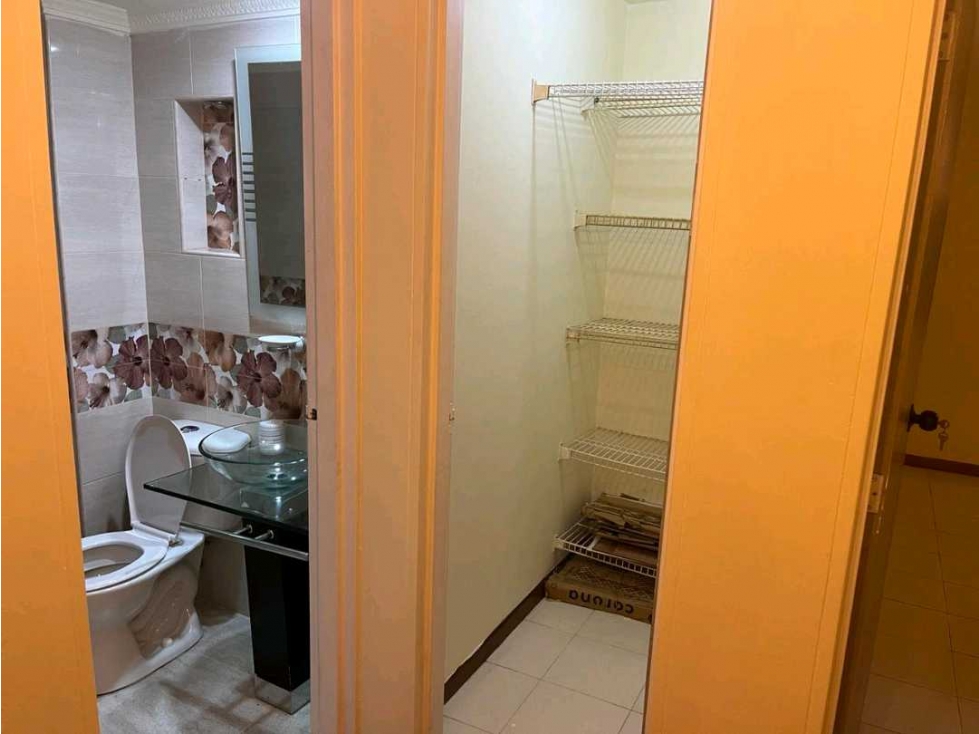 Venta de apartamento en la Loma San Julián, Medellín — foto 3