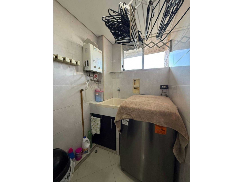 Venta de apartamento en la Loma de los Bernal, Medellín — foto 6