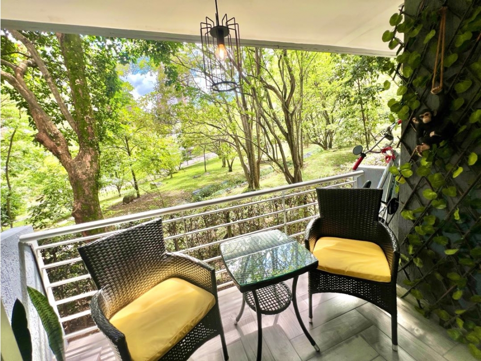 Venta de apartamento en la loma de los Bernal — foto 2