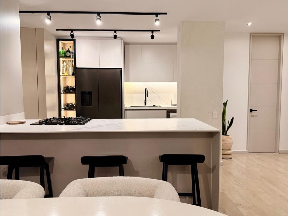 Venta de apartamento en la transversal inferior — foto 2