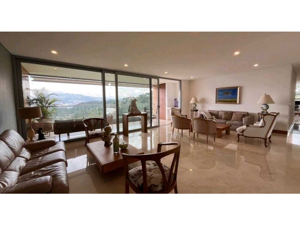 VENTA DE APARTAMENTO EN EL POBLADO PISO ALTO, SECTOR EL BOSQUE. — foto 5