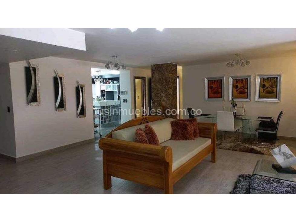 Venta de apartamento en Laureles remodelado con terraza, primer piso — foto 6