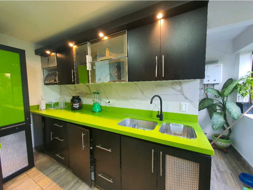 VENTA DE APARTAMENTO EN LAURELES, AL FRENTE DE LA UPB. — foto 5