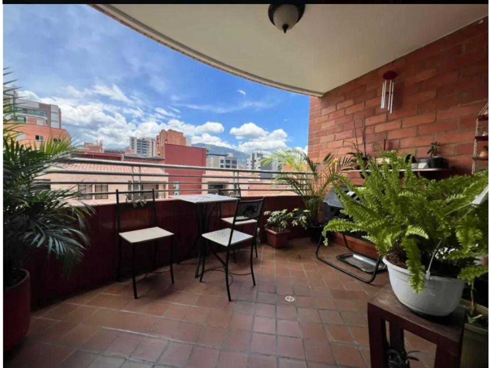 Venta de apartamento en laureles