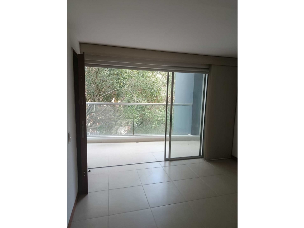 VENTA DE APARTAMENTO EN LAURELES, SANTA TERESITA.