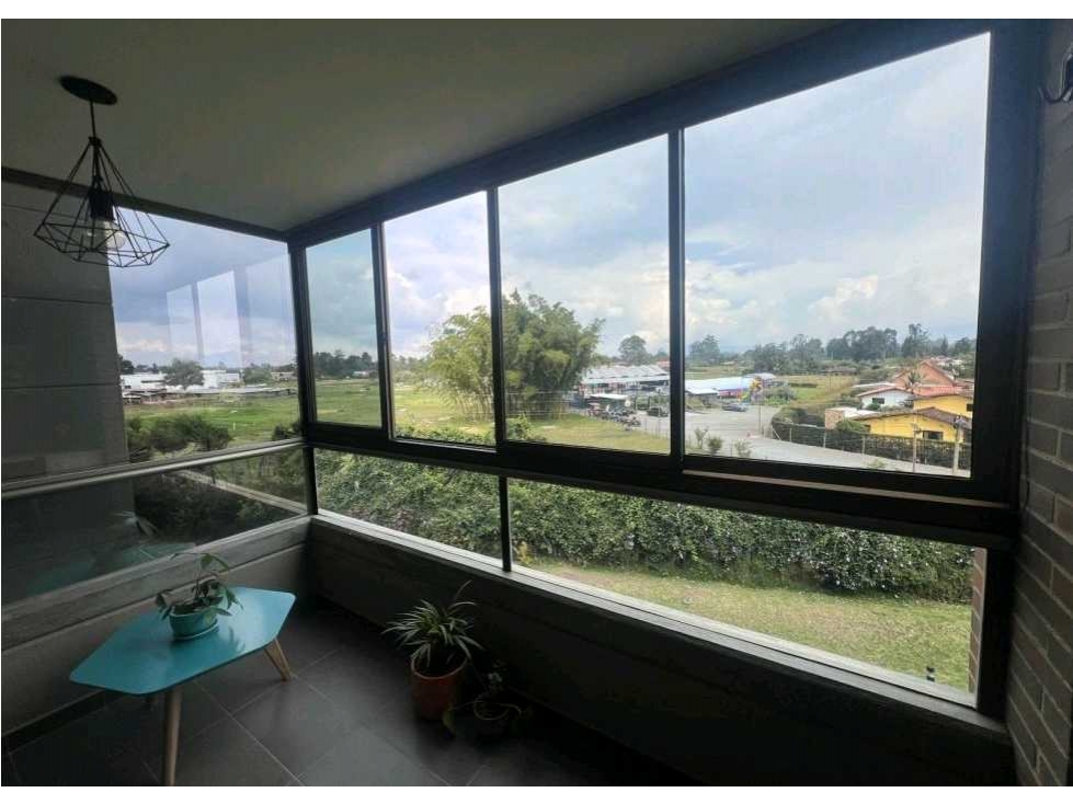 VENTA DE APARTAESTUDIO AMOBLADO EN LLANOGRANDE APTO AIRBNB