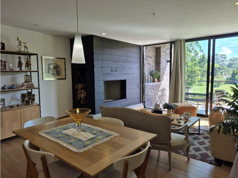 Venta de Apartamento en Llanogrande Unidad Cerrada Excelente
