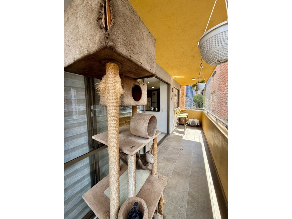Venta de apartamento en Loma de los Bernal, parte baja — foto 3