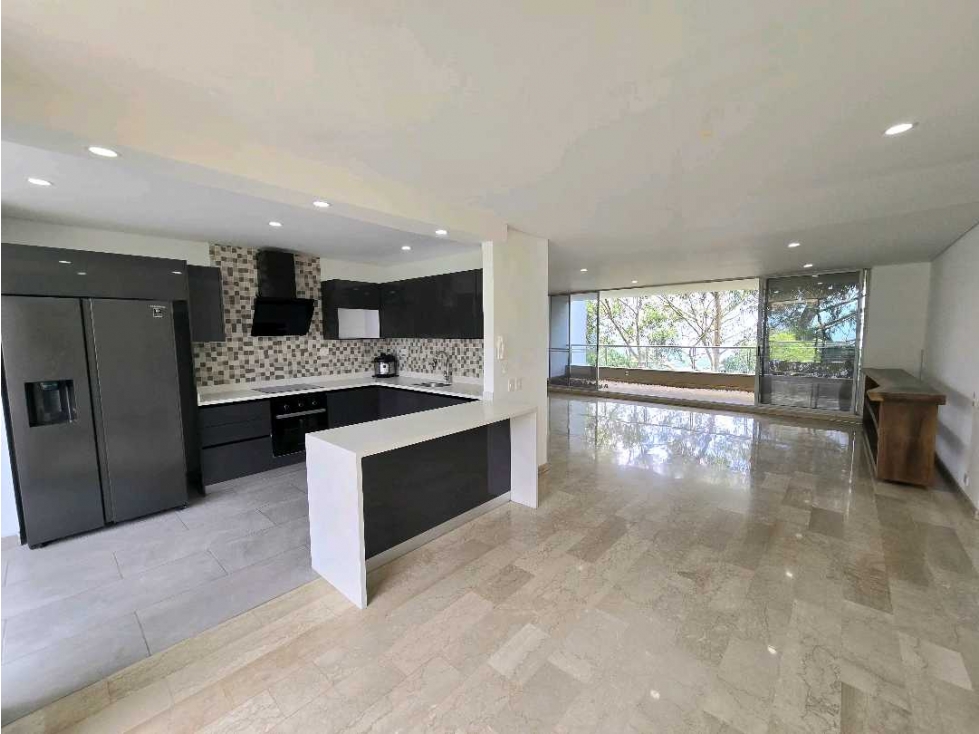 Venta de apartamento en Loma del Tesoro — foto 6
