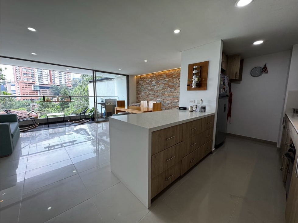 Venta de Apartamento en Loma del Esmeraldal, Envigado