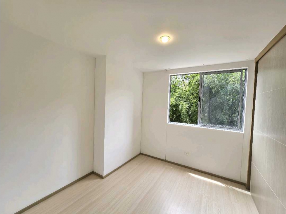 Venta de apartamento en Loma del Esmeraldal — foto 6