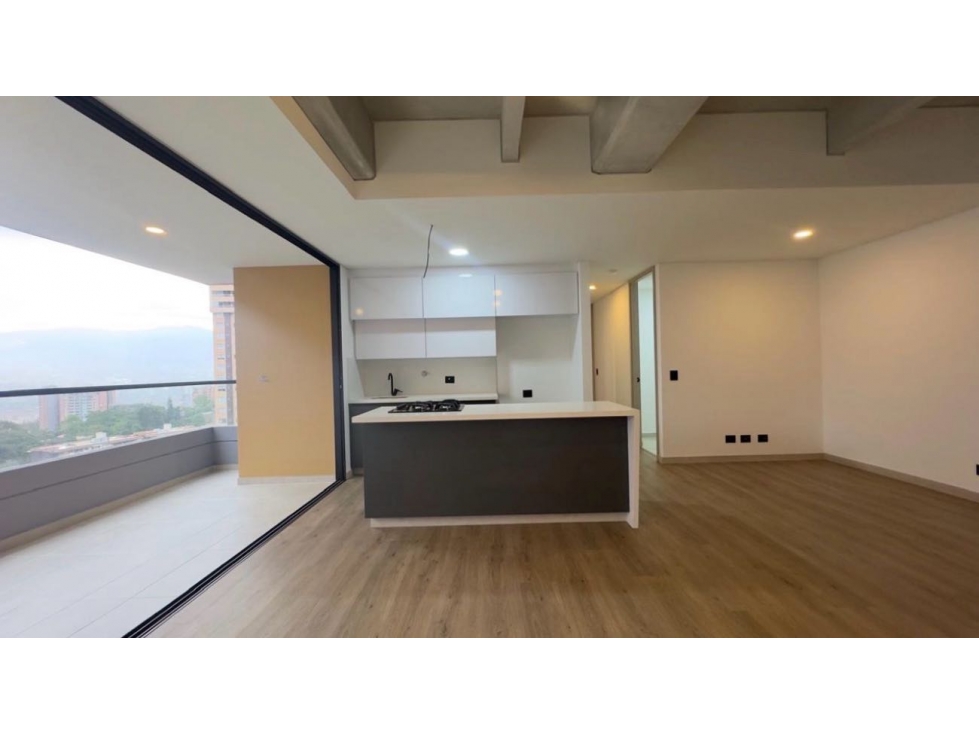Venta de apartamento en Loma de los Mesa, Envigado