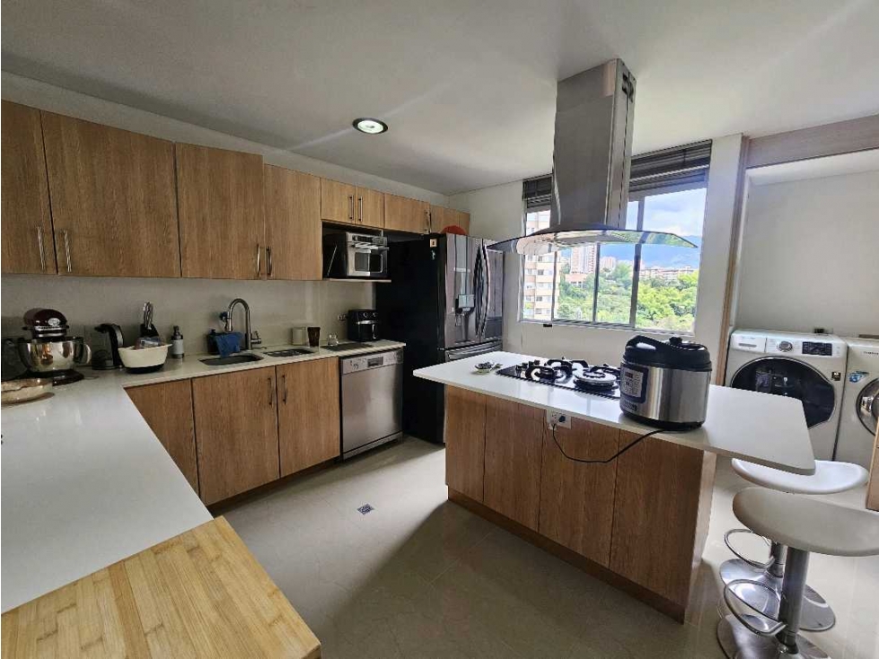 VENTA DE APARTAMENTO EN LOMA LOS BENEDICTINOS — foto 3