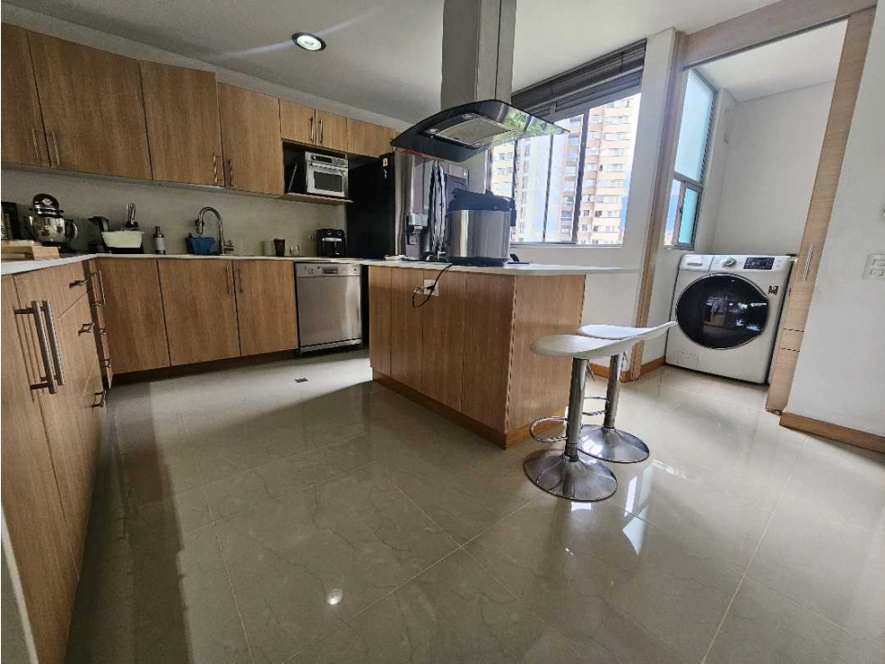 VENTA DE APARTAMENTO EN LOMA LOS BENEDICTINOS — foto 6