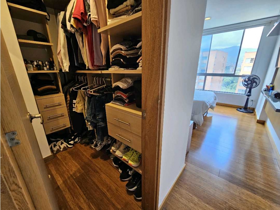 VENTA DE APARTAMENTO EN LOMA LOS BENEDICTINOS — foto 6