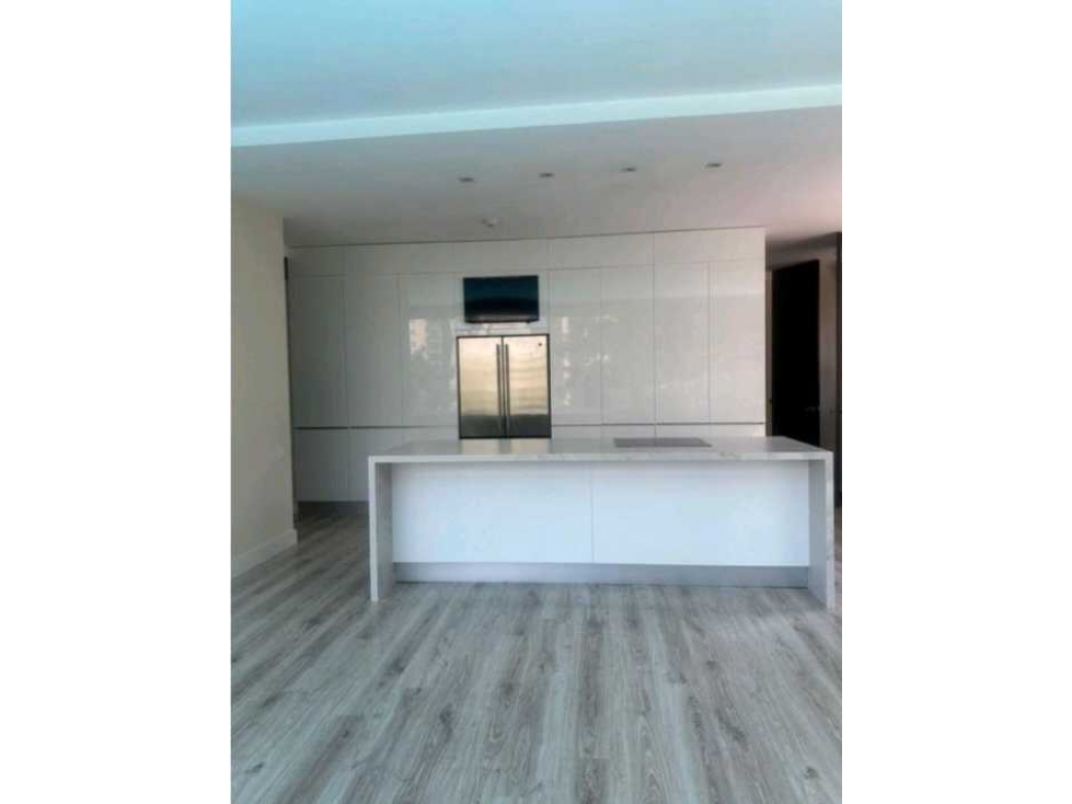 VENTA DE APARTAMENTO EN LOS BALSOS, REMODELADO. — foto 3