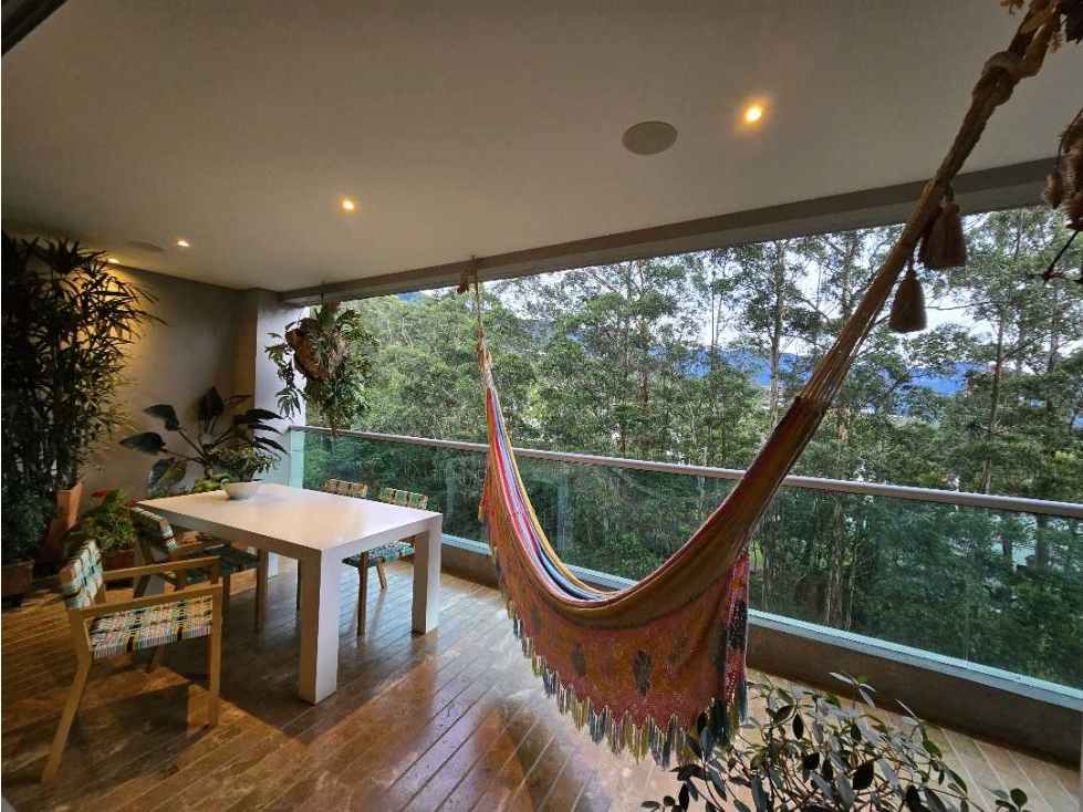 Venta de apartamento en Los Balsos. Unidad muy familiar. — foto 4
