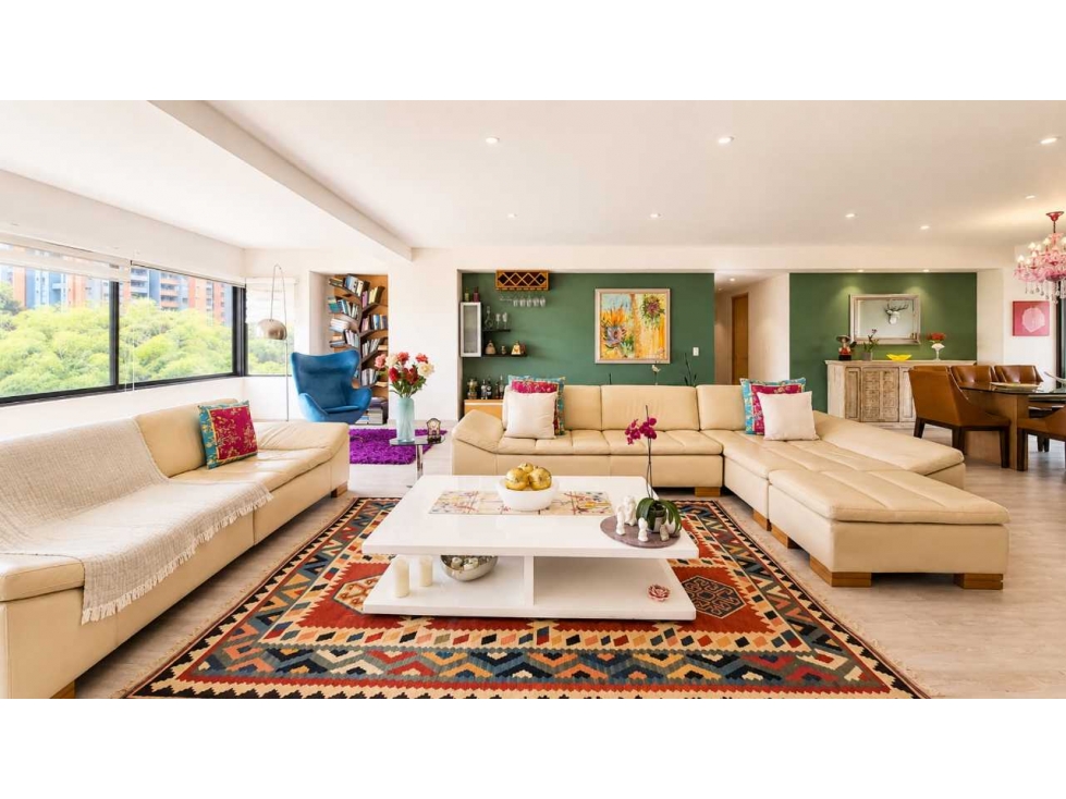 Venta de apartamento en Los Balsos. Diagonal a La Vaquita