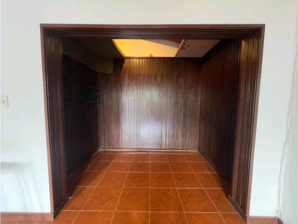 VENTA DE APARTAMENTO EN LOS COLORES CON TERRAZA. — foto 4
