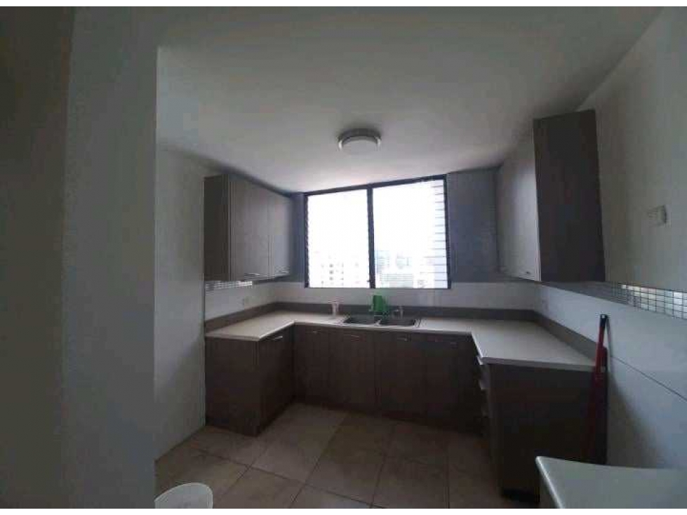 VENTA DE APARTAMENTO EN MARBELLA TOWER II PRECIO NEGOCIABLE CP — foto 3