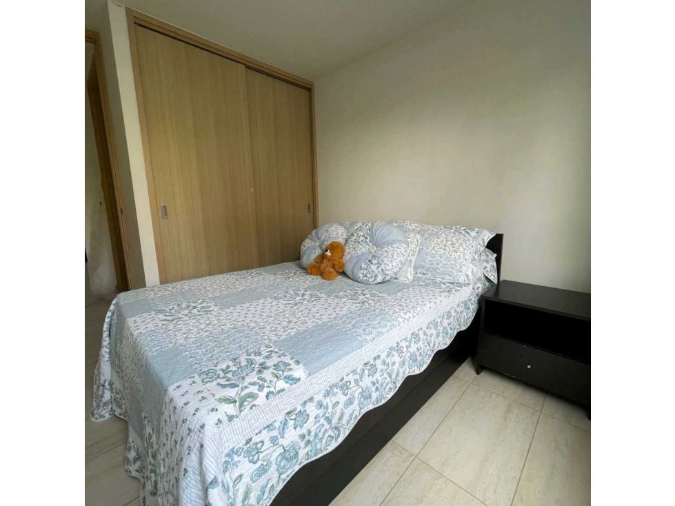 VENTA DE APARTAMENTO EN MEDELLÍN SECTOR LOMA DE LOS BERNAL — foto 6