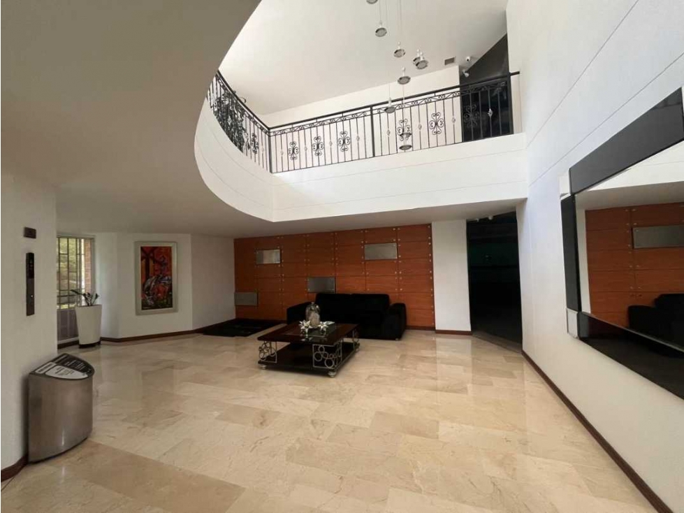 VENTA DE APARTAMENTO EN MEDELLÍN SECTOR LAURELES SEGUNDO PARQUE — foto 2