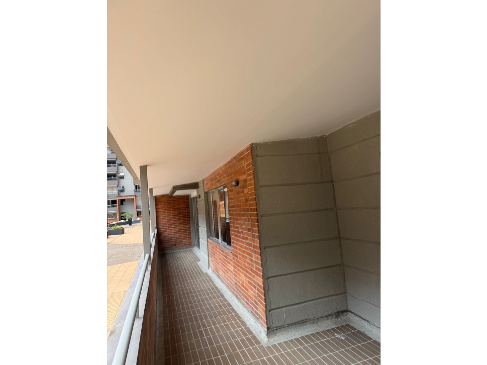 VENTA DE APARTAMENTO EN MEDELLIN - EL POBLADO CIUDAD DEL RIO — foto 2