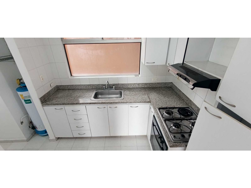 Venta de apartamento en medellin, el poblado, 95 m², Piscina — foto 6