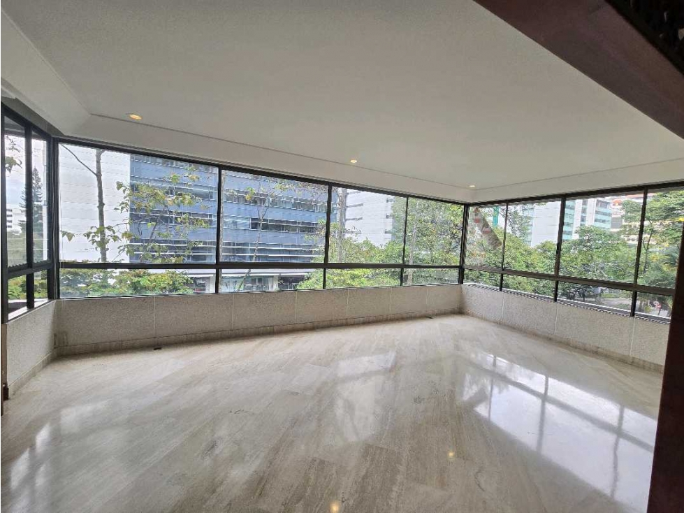 Venta de apartamento en Milla de Oro. — foto 2