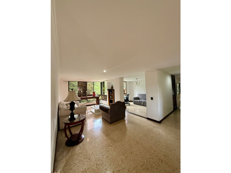 Venta de apartamento en patio bonito poblado