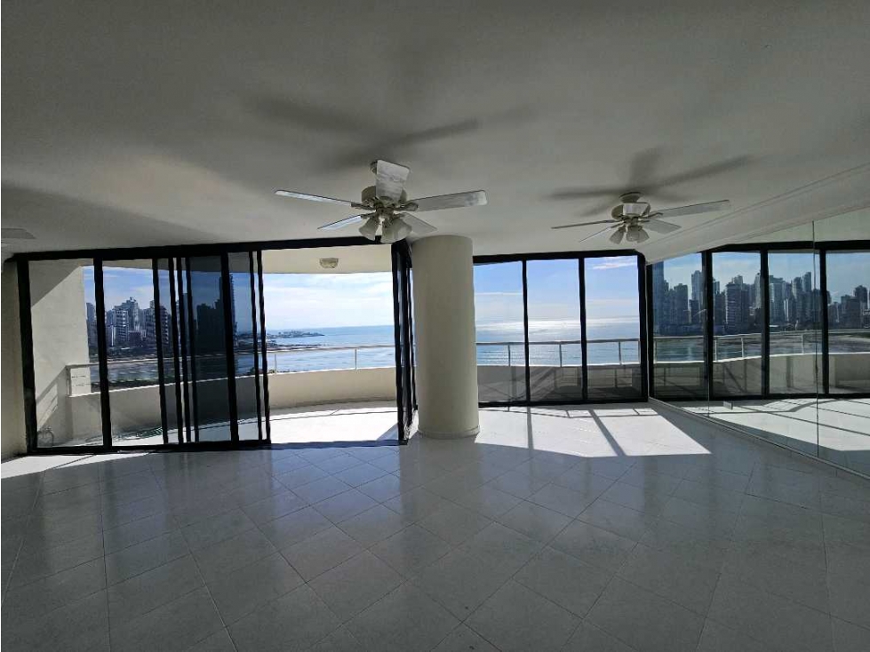 Venta de Apartamento en PH Ensenada, Av Balboa — foto 4