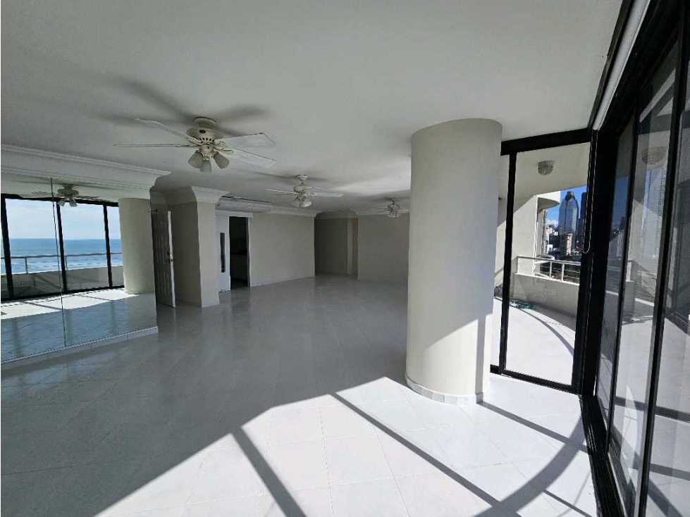 Venta de Apartamento en PH Ensenada, Av Balboa — foto 5