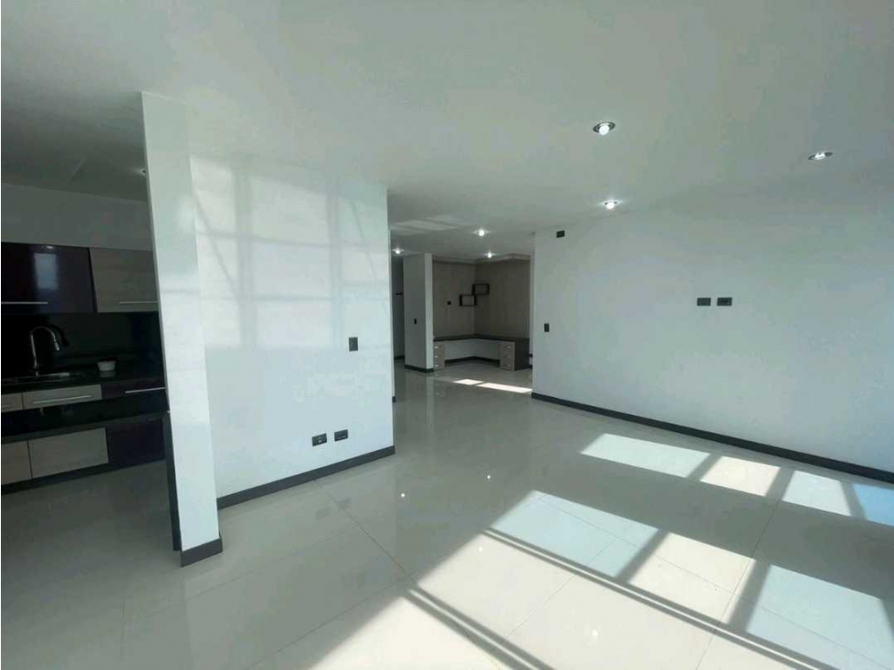 VENTA DE APARTAMENTO EN PINARES, PEREIRA, COLOMBIA. — foto 4