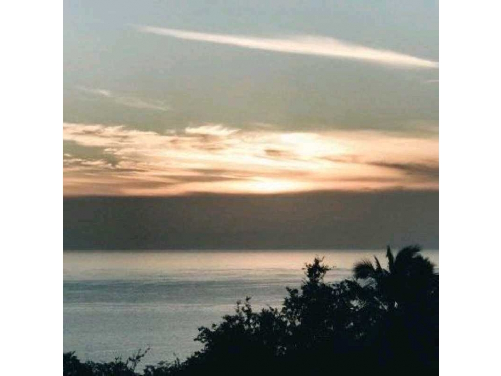 VENTA DE APARTAMENTO EN PLAYA CORONA, FRENTE AL MAR