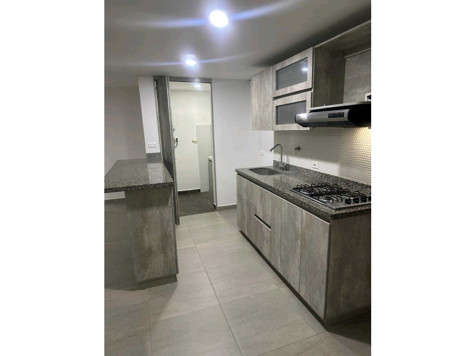VENTA DE APARTAMENTO EN POBLADO LA LOMA DEL INDIO